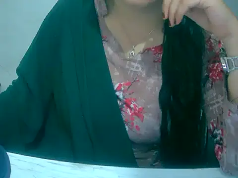 Snapshot of Cute_Aliyaa chatting on 25, 2, 2026 Cute Aliyaa online show from 25, 2, 2026
