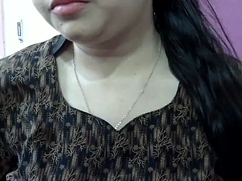 Snapshot of Cute_Aliyaa chatting on 10, 5, 2026 Cute Aliyaa online show from 10, 5, 2026