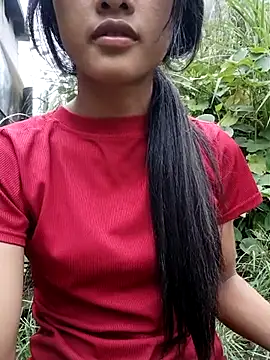 Snapshot of Hoa-tuylip chatting on 2, 7, 2026 Hoa-tuylip online show from 2, 7, 2026