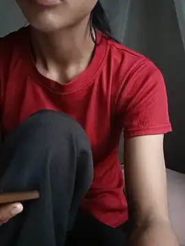 Snapshot of Hoa-tuylip chatting on 2, 8, 2026 Hoa-tuylip online show from 2, 8, 2026