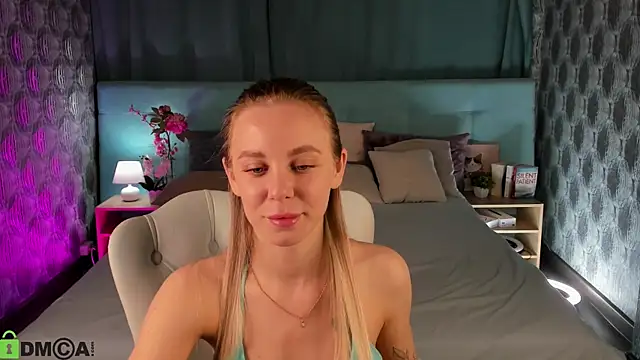 Tesssa Young online show from 4, 4, 2026