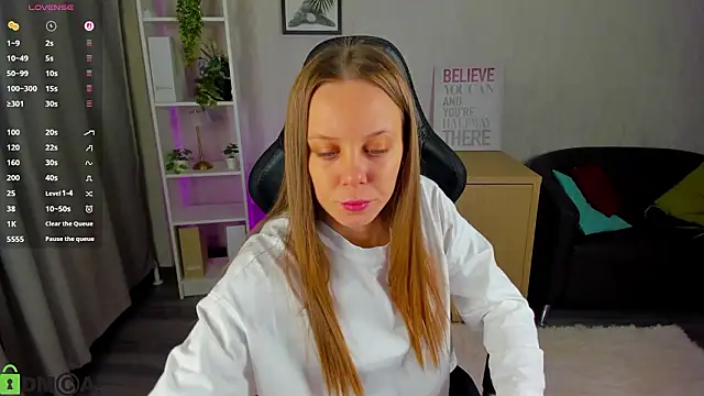 Tesssa Young online show from 22, 2, 2026