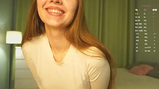 Snapshot of SharaNewbern chatting on 16, 2, 2026 SharaNewbern online show from 16, 2, 2026