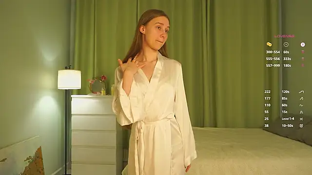 Snapshot of SharaNewbern chatting on 19, 2, 2026 SharaNewbern online show from 19, 2, 2026