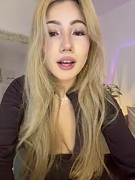 Snapshot of Isa_cortes_ chatting on 23, 6, 2026 Isa cortes online show from 23, 6, 2026