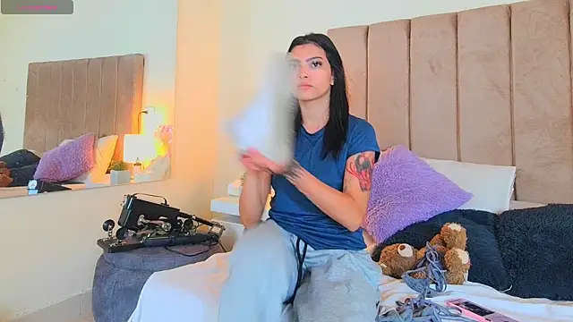 Snapshot of LANA_LARSEN chatting on 28, 2, 2026 LANA LARSEN online show from 28, 2, 2026