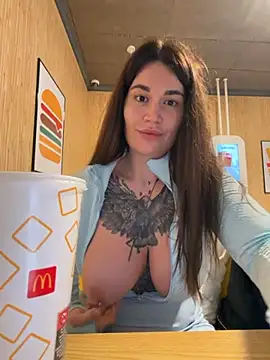 TattooGirlAlia online show from 4, 11, 2025