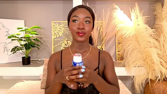 daniellabrown online show from 14, 4, 2026