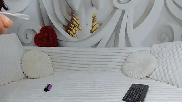 JessicaLee25 online show from 4, 3, 2026