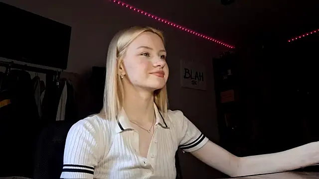 Snapshot of ChongTreece chatting on 12, 2, 2026 ChongTreece online show from 12, 2, 2026