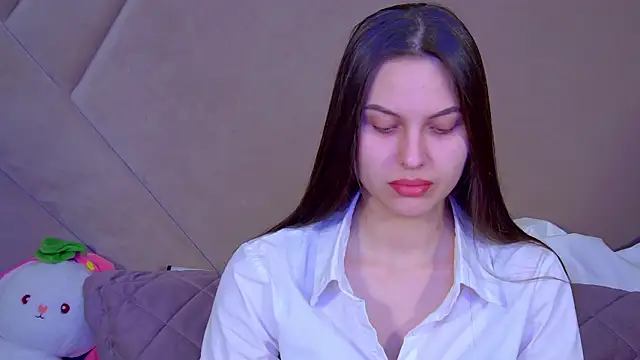 Snapshot of AliceVersal chatting on 5, 2, 2026 AliceVersal online show from 5, 2, 2026