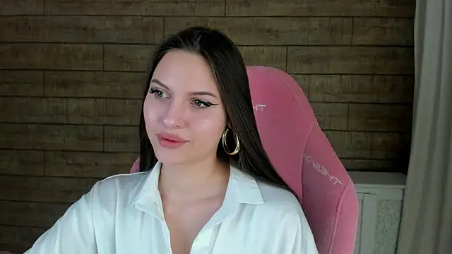 AliceVersal online show from 7, 4, 2026