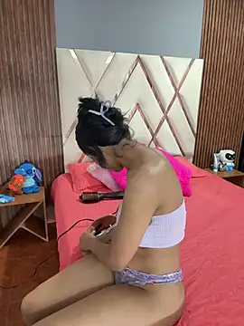 Snapshot of Violet_rousse7 chatting on 1, 3, 2026 Violet rousse7 online show from 1, 3, 2026