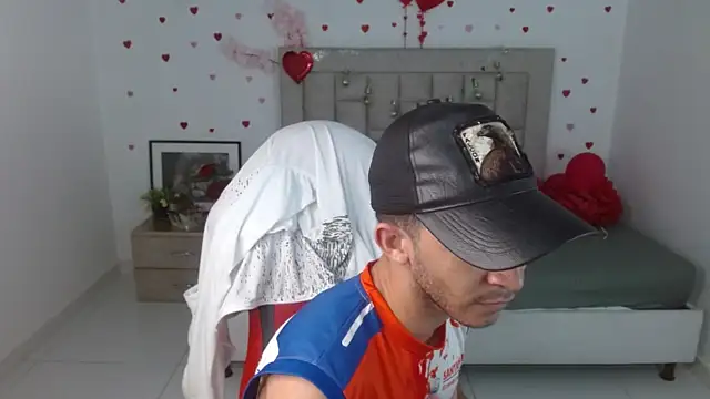 Caius fox online show from 28, 2, 2026