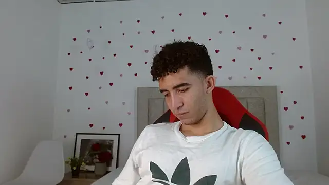 Caius fox online show from 26, 3, 2026