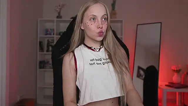 Snapshot of Appr0ved_ chatting on 14, 2, 2026 Appr0ved online show from 14, 2, 2026