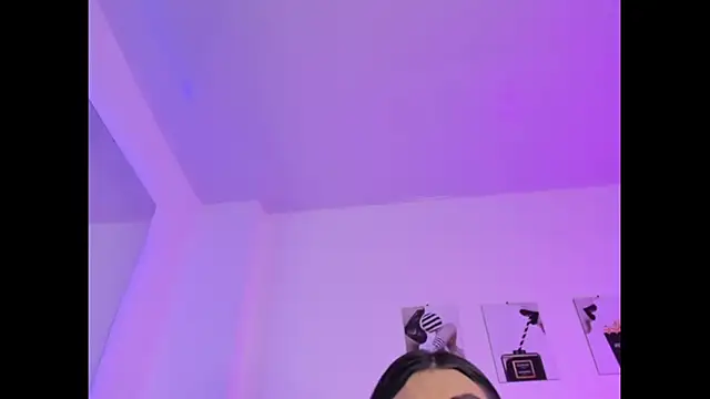 Isabella Moon9 online show from 11, 2, 2026