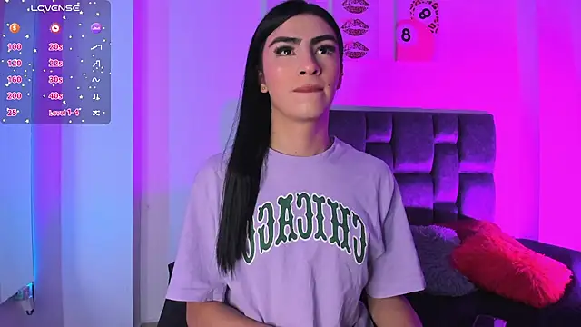 Isabella Moon9 online show from 4, 4, 2026