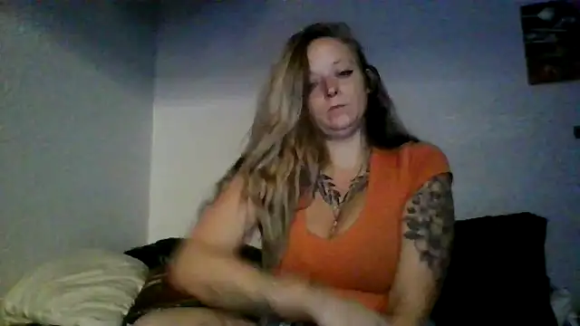 Gypsymomma17 online show from 14, 6, 2026