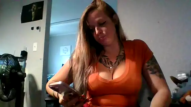 Gypsymomma17 online show from 11, 6, 2026