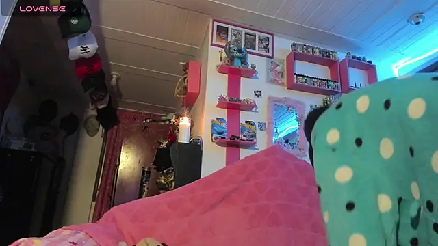 Rebecahart online show from 19, 3, 2026