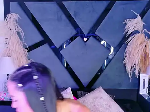 KylieWhitee online show from 18, 3, 2026