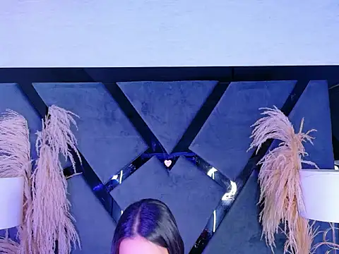 Snapshot of KylieWhitee chatting on 24, 2, 2026 KylieWhitee online show from 24, 2, 2026