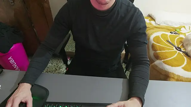 Daniiiel13 online show from 5, 2, 2026