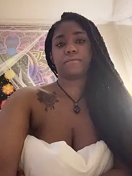 Snapshot of Ebonythroat777 chatting on 31, 5, 2026 Ebonythroat777 online show from 31, 5, 2026