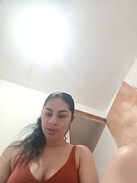 luna pinky online show from 4, 3, 2026