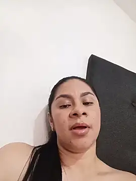 Snapshot of luna_pinky chatting on 20, 6, 2026 luna pinky online show from 20, 6, 2026