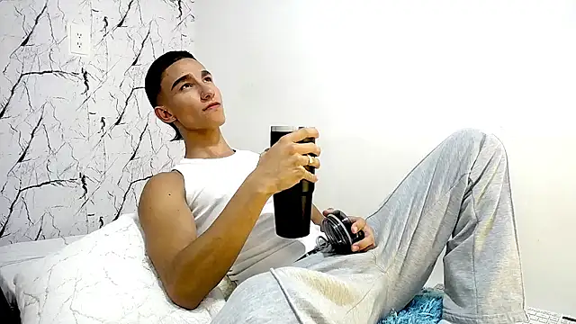 Snapshot of BabyAndy_ chatting on 1, 7, 2026 BabyAndy online show from 1, 7, 2026
