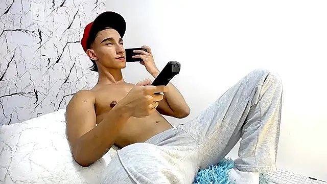 Snapshot of BabyAndy_ chatting on 8, 7, 2026 BabyAndy online show from 8, 7, 2026