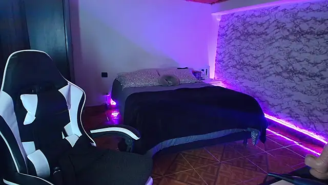 Camila IRoose online show from 25, 6, 2026