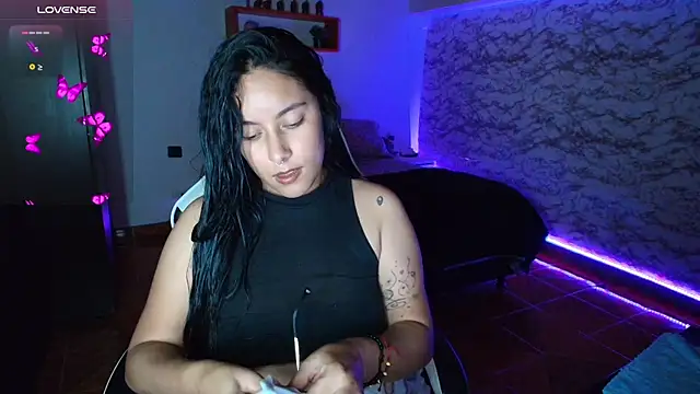Camila IRoose online show from 30, 6, 2026