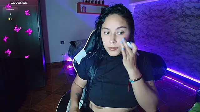 Camila IRoose online show from 30, 6, 2026