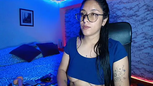 Snapshot of Camila_IRoose chatting on 15, 2, 2026 Camila IRoose online show from 15, 2, 2026