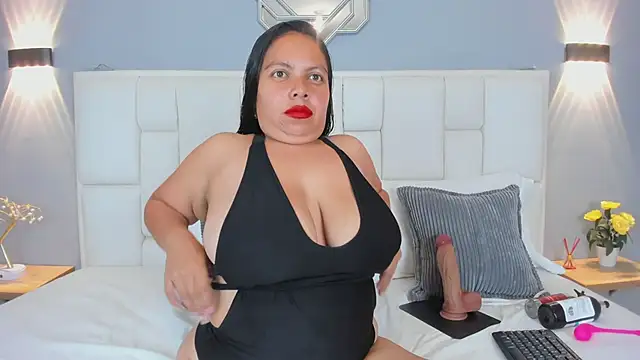 Snapshot of KataThonpson chatting on 24, 2, 2026 KataThonpson online show from 24, 2, 2026