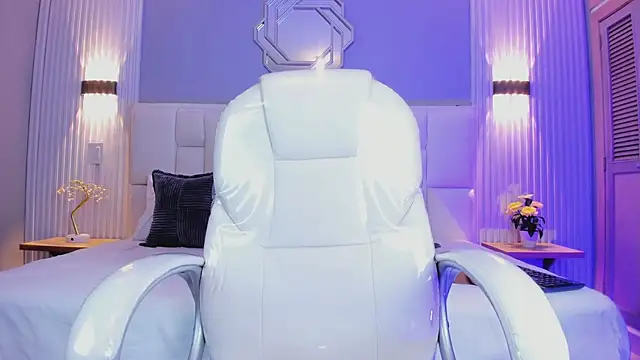 KataThonpson online show from 12, 3, 2026