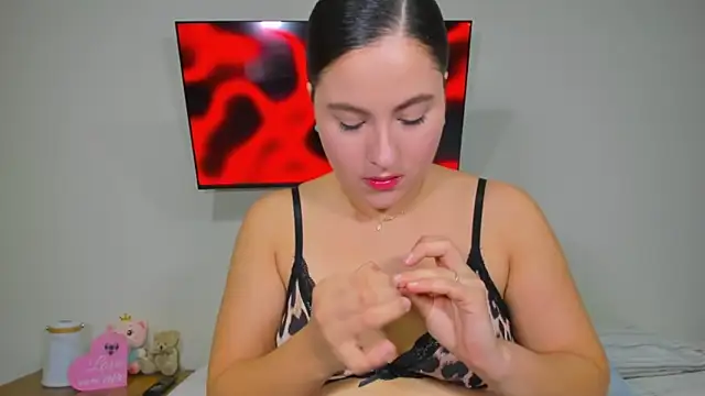Alessandra 01 online show from 23, 6, 2026