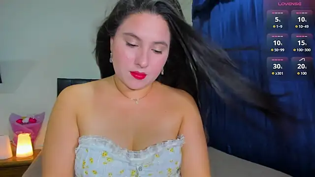 Alessandra 01 online show from 24, 7, 2026