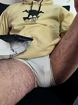 hairyandbigmann online show from 5, 3, 2026