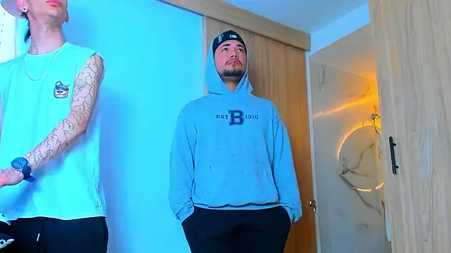 Snapshot of TheBatMansion chatting on 15, 2, 2026 TheBatMansion online show from 15, 2, 2026