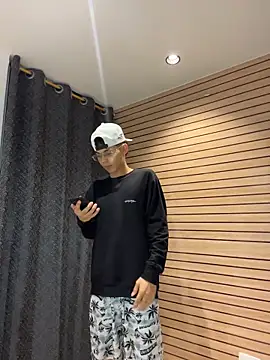 TheBatMansion online show from 2, 4, 2026