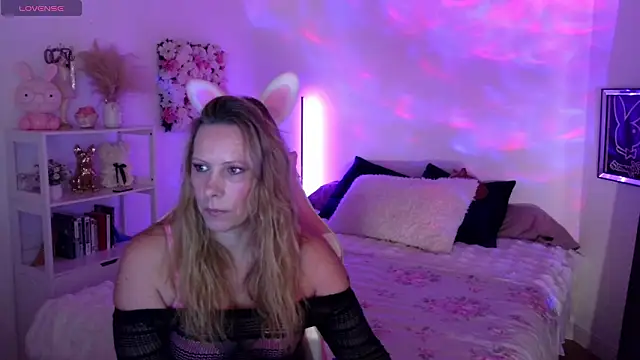 Snapshot of ArchangelTheFrancaise chatting on 10, 2, 2026 ArchangelTheFrancaise online show from 10, 2, 2026