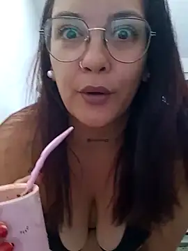 Snapshot of kuramaqueen chatting on 15, 2, 2026 kuramaqueen online show from 15, 2, 2026