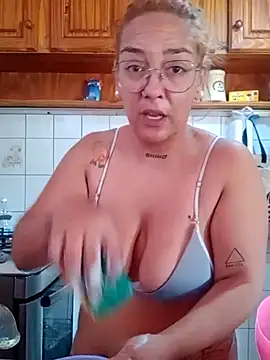 kuramaqueen online show from 1, 4, 2026