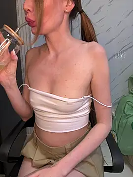 AliceeXHottie online show from 27, 4, 2026