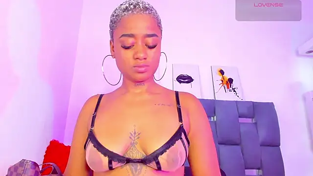 AgathaBladde online show from 24, 5, 2026
