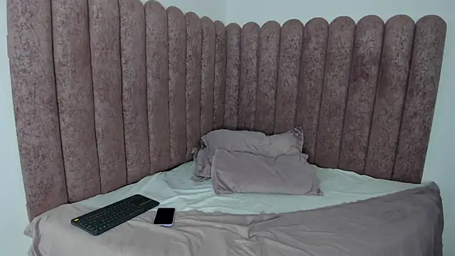 Zoe Banx online show from 9, 2, 2026